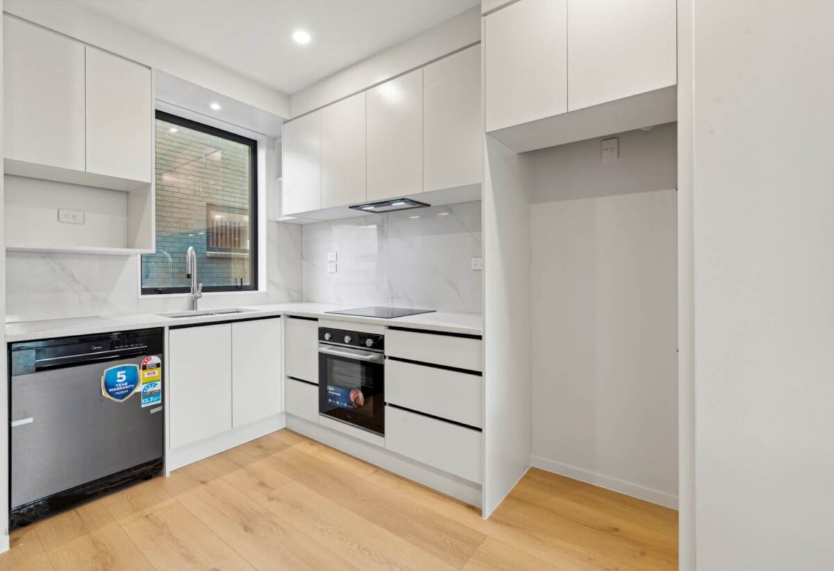 Brandnew 2 beds home, minutes from Auckland Botanic Gardens, Manurewa town centre, 6/5 Wastney Road, Alfriston, Auckland