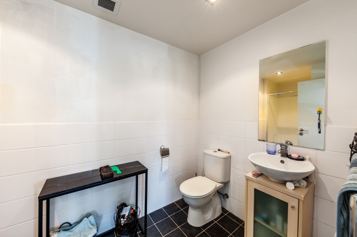 Develop site, 32-unit apartment on 8230 m2 land, returning approximately $918,800 gross per annum, concept plans indicating capacity for 115+ apartments, 1-32/222 Albany Highway Schnapper Rock, Auckland