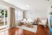 2 beds 1 bath house + 1 bed 1 bath home on 864m² section, walks to schools, Beach, shops, leisure facilities. live, do-up or develop, 25 Penton Road, Stanmore Bay, Auckland