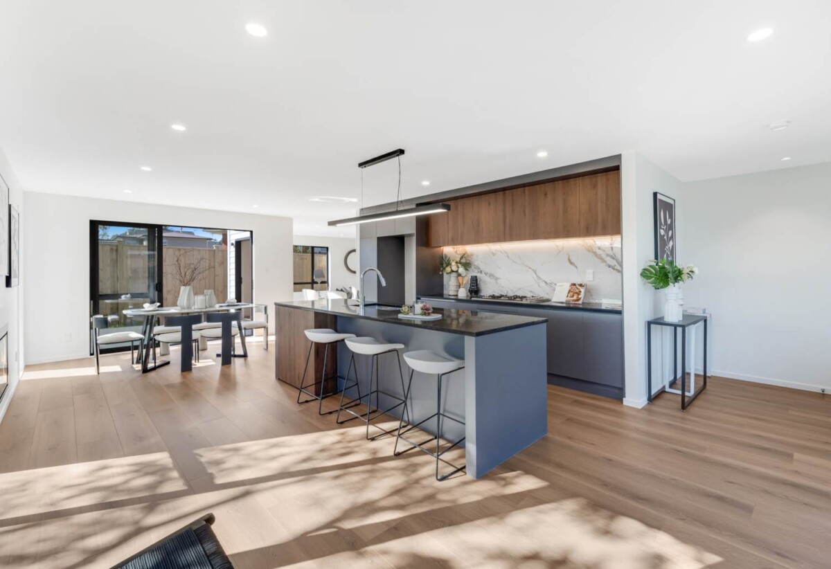 Long Bay school zone, brandnew 4 beds 3.5 baths home with garage, minutes to cafes, shops, and the beach, 35A Toroa Street, Torbay, Auckland