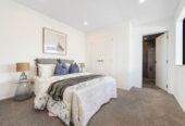 Long Bay school zone, brandnew 4 beds 3.5 baths home with garage, minutes to cafes, shops, and the beach, 35A Toroa Street, Torbay, Auckland