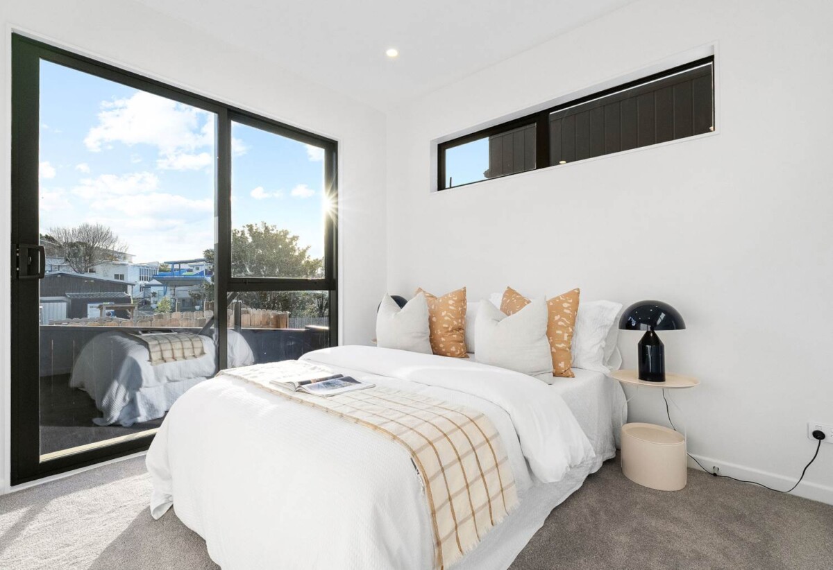 Next to Mairangi Bay School, brandnew freehold standalone sea-views 4 beds 3 baths home, close to Mairangi Bay Village, local beaches, supermarket, schools, 10D Agathis Avenue, Mairangi Bay, Auckland