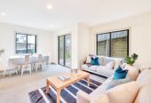 3-Beds home with Pool & Gym Access, walks to schools, minutes to Albany Mall, 6/17 Georgia Terrace, Albany, Auckland
