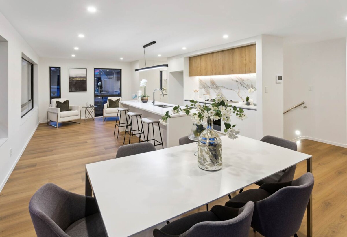 Long Bay school zone, brandnew 4 beds 3.5 baths home with garage on 272m2 section, minutes to cafes, shops, and the beach, schools, 35D Toroa Street, Torbay, Auckland