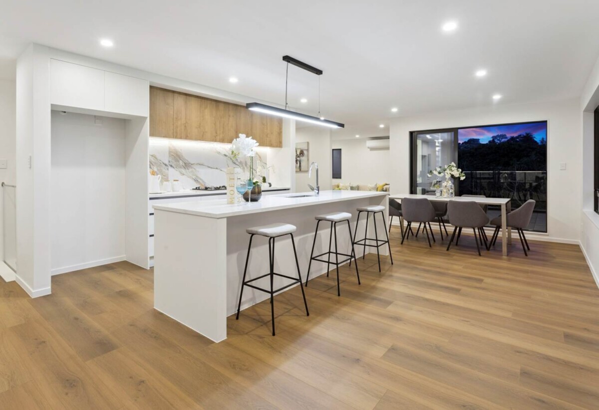 Long Bay school zone, brandnew 4 beds 3.5 baths home with garage on 272m2 section, minutes to cafes, shops, and the beach, schools, 35D Toroa Street, Torbay, Auckland
