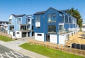 Move-in ready, brandnew freehold 2 beds + study room + a ground floor rumpus room with its own bathroom home, total 4 rooms 3.5 baths, 16F Geordie Street, Henderson, Auckland