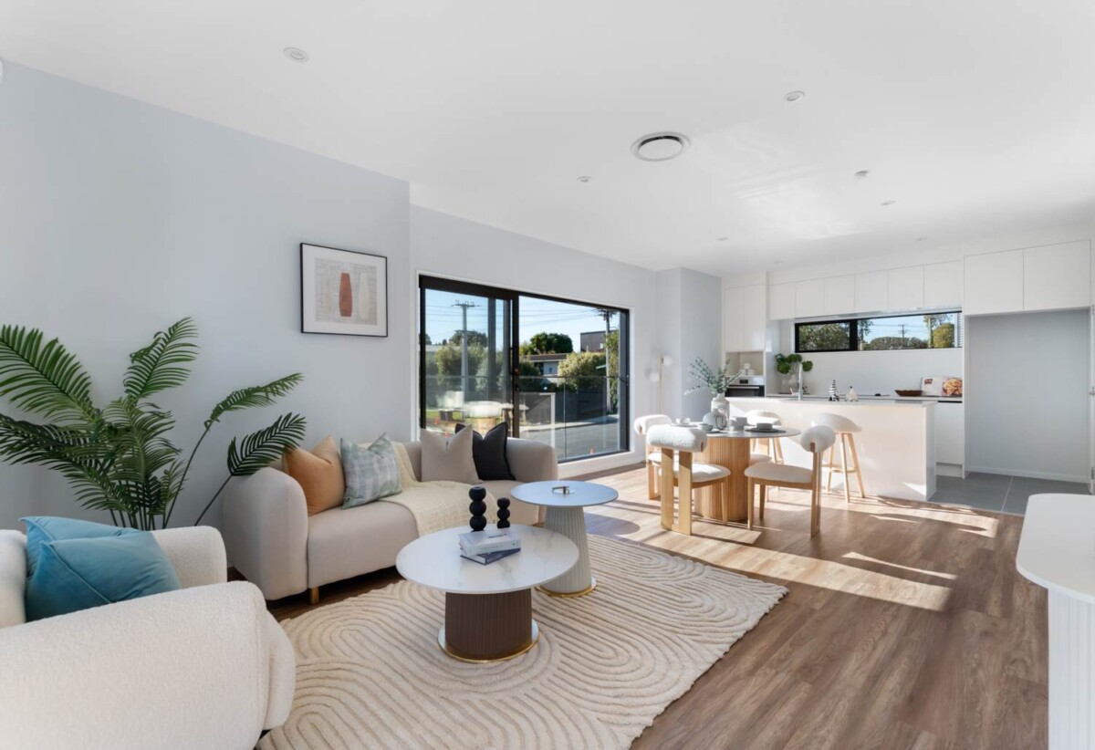 Move-in ready, brandnew freehold 2 beds + study room + a ground floor rumpus room with its own bathroom home, total 4 rooms 3.5 baths, 14C Geordie Street, Henderson, Auckland