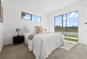 Brick & weatherboard 4 beds house, Fully fenced backyard with large entertaining deck, 26 Putahi Crescent, Papakura, Auckland