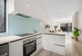 5 year young refreshed 3 beds 2.5 bath house with garage, minutes to schools and Sylvia Park Mall, walks to waterfront, Seaside Park, and Rugby Badminton clubs, 8/224 Princes Street East, Otahuhu, Auckland