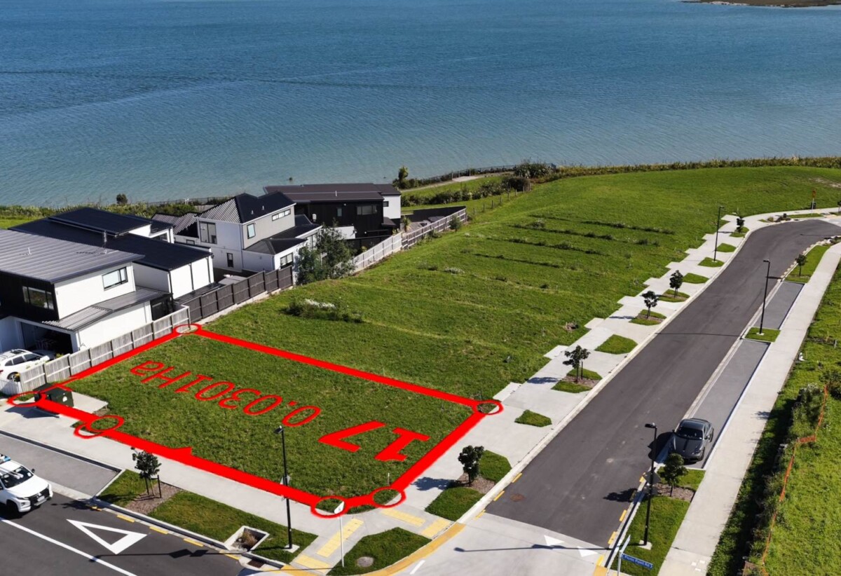 Seaview 301m² section with BC for 5 beds 4.5 baths house, Dual Kitchen, 3 ensuites, 1 ensuite ground floor with private access, 16 Harbourside Parade, Hobsonville, Auckland