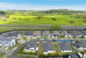 4 beds house on 490m² section, minutes to motorway access and Silverdale Shopping Centre, 6 Ahorangi Road, Silverdale, Auckland
