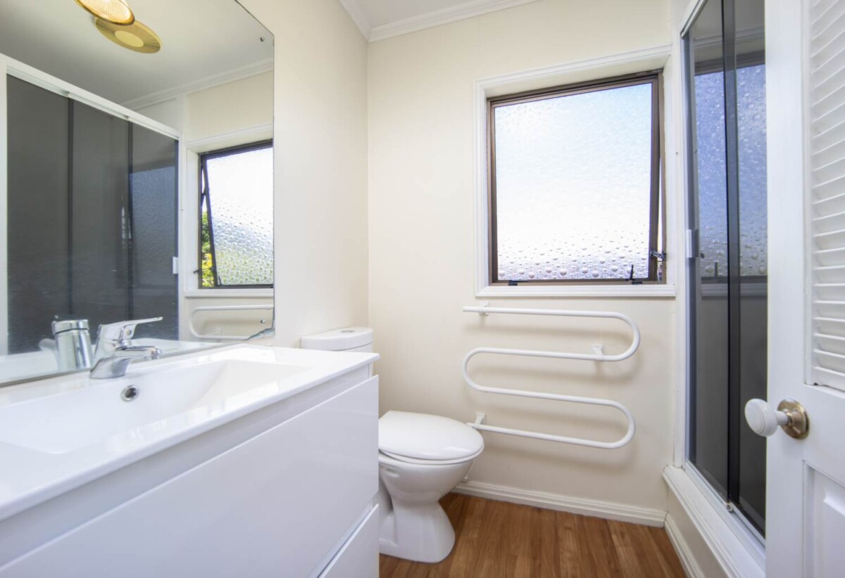 Once in 21 years, Macleans school zone, brick 3 beds + study, 2 baths house on 675m² section, walks to Half Moon Bay Marina, live or develop, 47 Pigeon Mountain Road, Half Moon Bay, Auckland