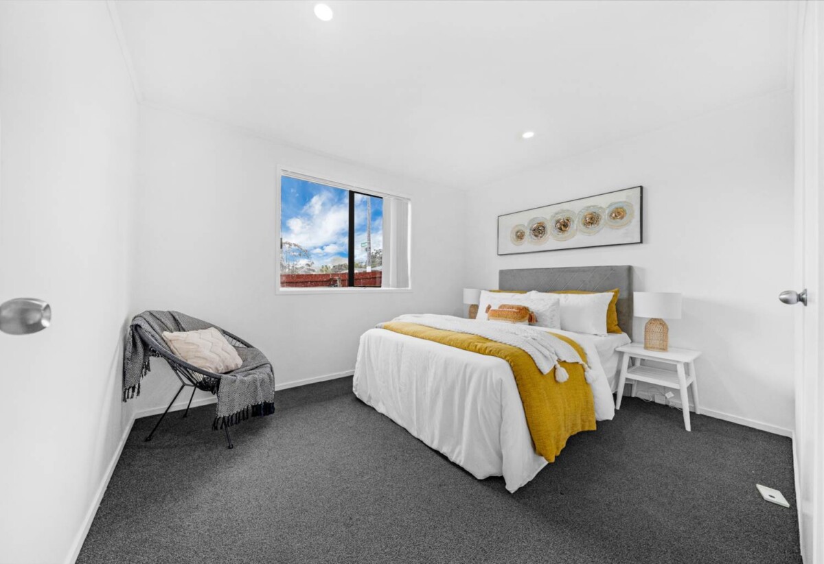 Home & income, 3 beds + 2 beds houses on 607m² section, 148 & 148A Solar Road, Glen Eden, Auckland