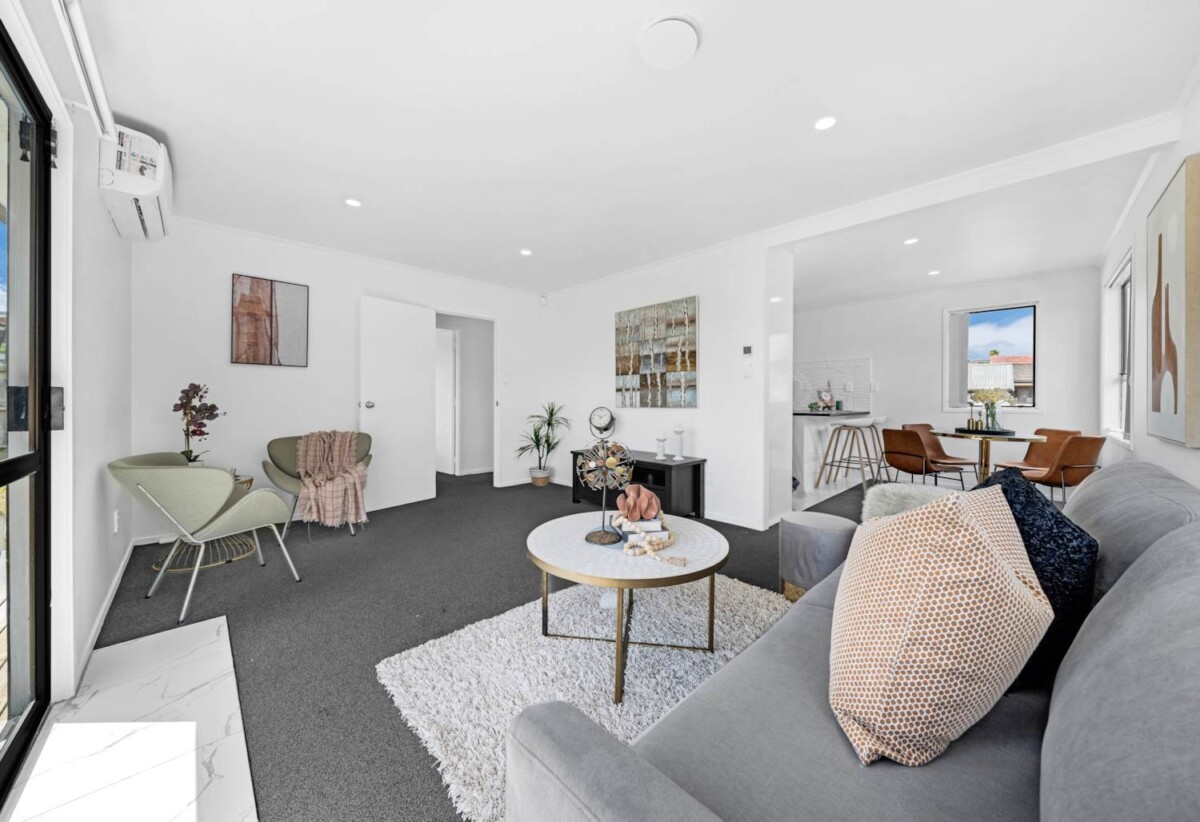 Home & income, 3 beds + 2 beds houses on 607m² section, 148 & 148A Solar Road, Glen Eden, Auckland