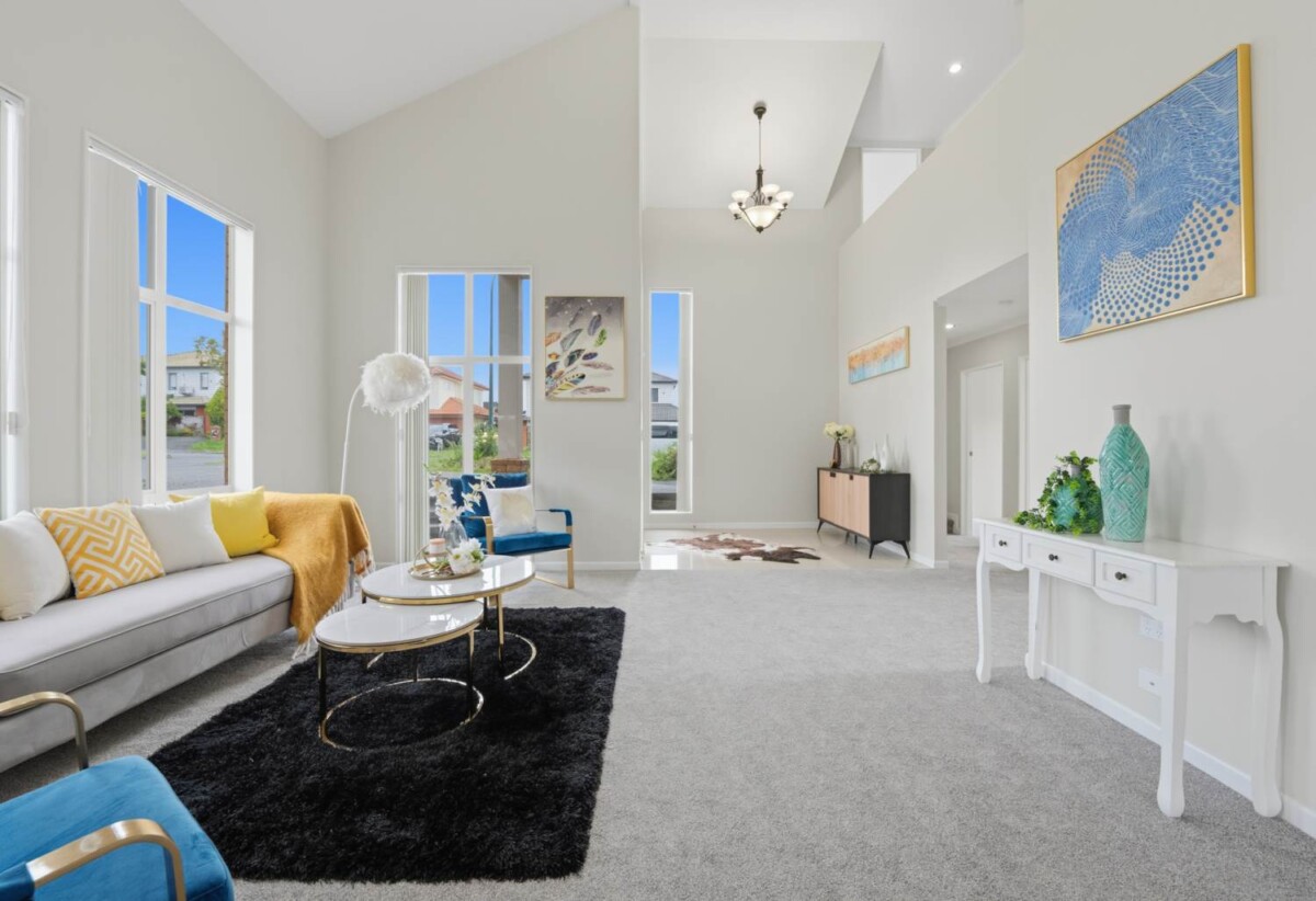 IGNORE CV – THIS MUST SELL, just updated modern 5 beds house on 516m² section, Just a short walk to Mission Heights School, 20 Savina Court, Flat Bush, Auckland