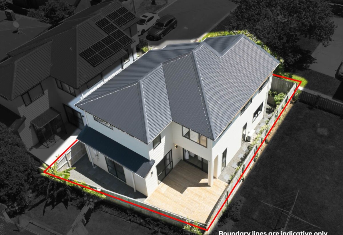Mt Albert Grammar school zone, 4 beds house, close to St Lukes shopping centre, 44A Tasman Avenue, Mt Albert, Auckland