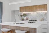 Mt Albert Grammar school zone, 4 beds house, close to St Lukes shopping centre, 44A Tasman Avenue, Mt Albert, Auckland