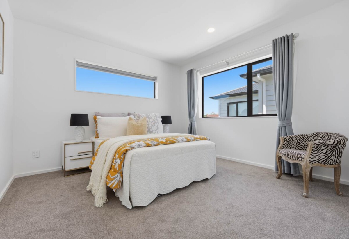 Mt Albert Grammar school zone, 4 beds house, close to St Lukes shopping centre, 44A Tasman Avenue, Mt Albert, Auckland