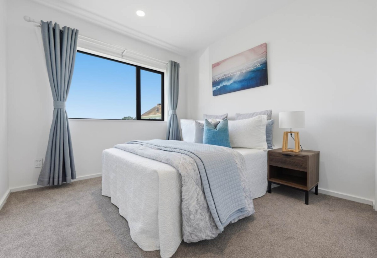 Mt Albert Grammar school zone, 4 beds house, close to St Lukes shopping centre, 44A Tasman Avenue, Mt Albert, Auckland