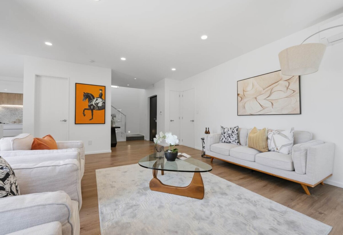 Mt Albert Grammar school zone, 4 beds house, close to St Lukes shopping centre, 44A Tasman Avenue, Mt Albert, Auckland