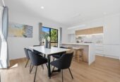 Mt Albert Grammar school zone, 4 beds house, close to St Lukes shopping centre, 44A Tasman Avenue, Mt Albert, Auckland