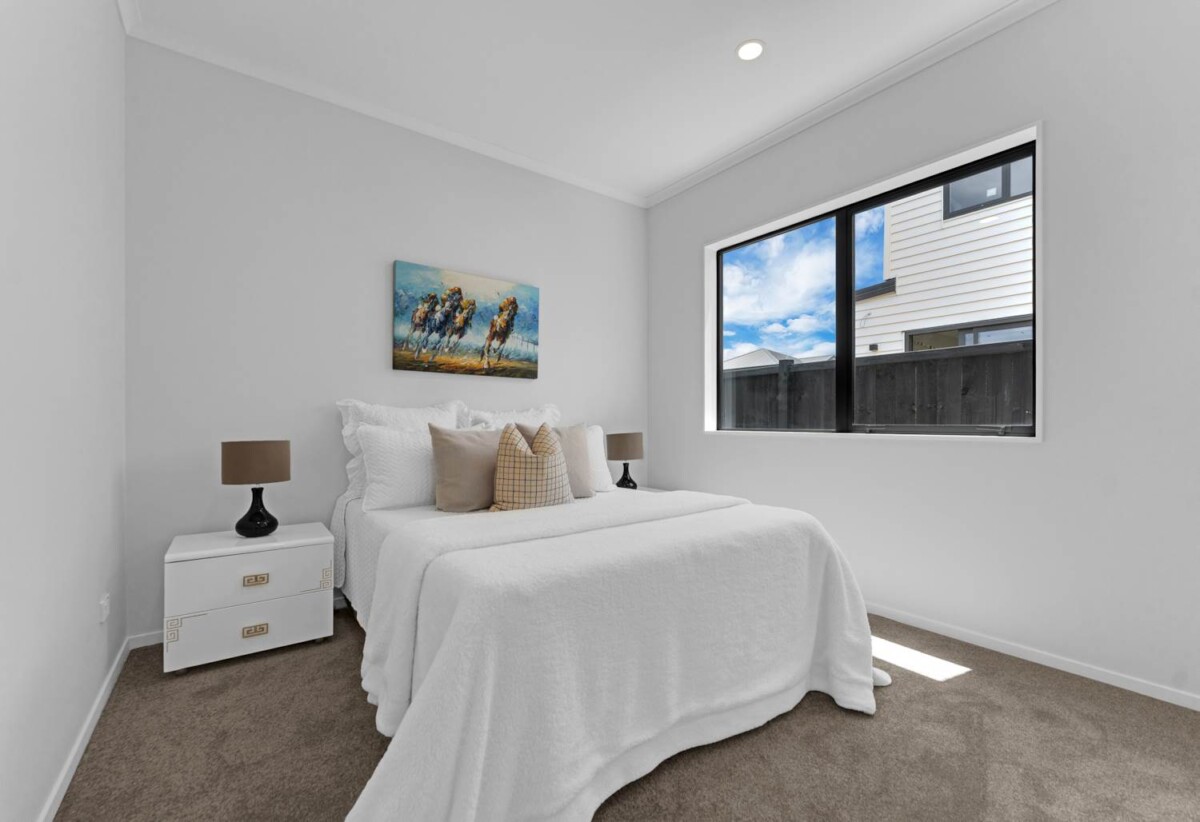 Brandnew 6 beds 5.5 baths house on 415m² section, kitchen + legal kitchenette, with 2 beds granny, 4 Ivy Lane, Karaka, Auckland