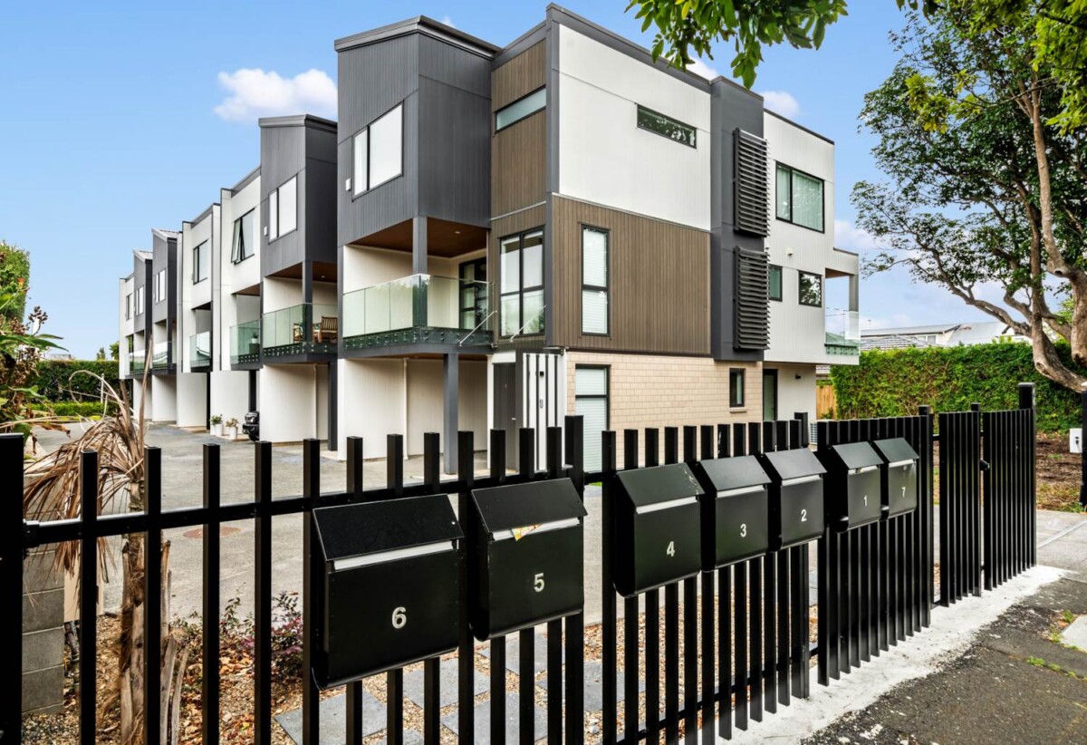 Auckland Grammar, Auckland Girls Grammar zone, Over 200m² brandnew 4 beds home, walks to Mount Eden, Lot 4/46 View Road, Mt Eden, Auckland