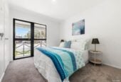 Move-In Ready, close to Wattle Downs Golf & Country Club,, Renovated 4 beds house on 619m² section, Main 3-bed home + separate 1-bed 1 bath dwelling., 166 Carnoustie Drive, Wattle Downs, Auckland