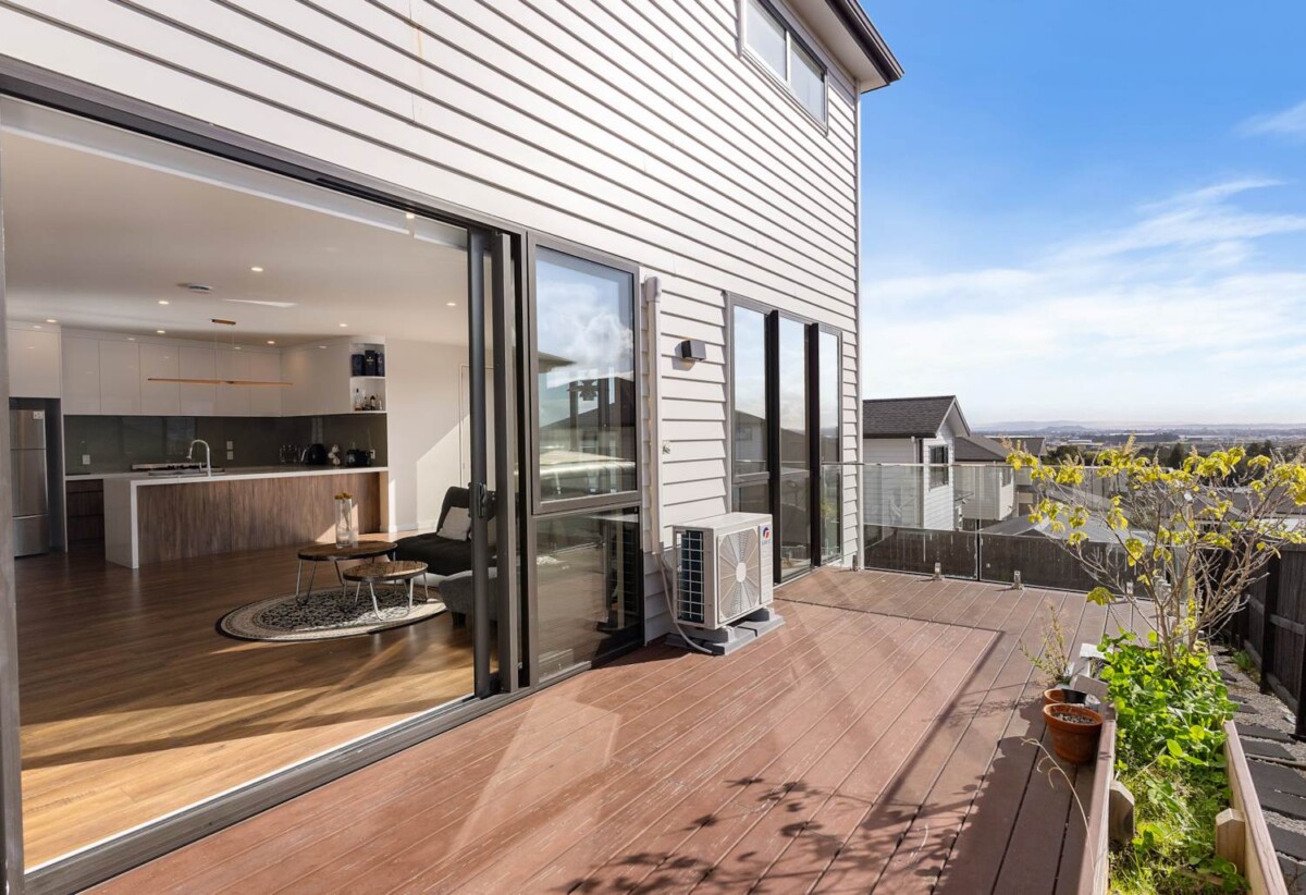 Urgent Sale Under Financial Pressure, 6 beds house (including 2 beds granny) 5.5 baths house on 403m² section, 128 Argento Avenue, Flat Bush, Auckland