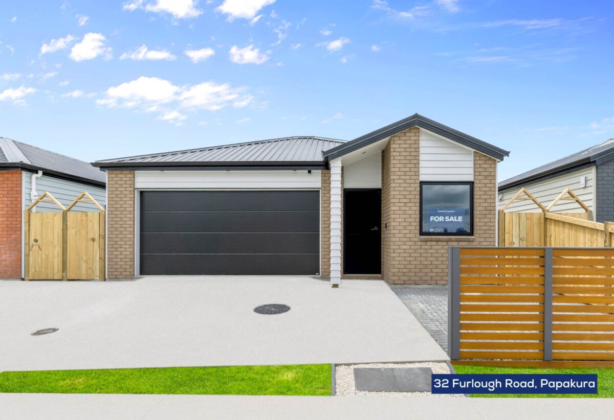 10-year building warranty, affordable brandnew 4 beds house on 327m2 section, close to schools, town centre, motorway access, 32 Furlough Road, Opaheke, Auckland