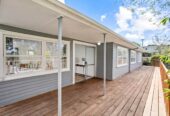 5 beds house on 1219m² land, walks to school and shops, 6 Beswick Place, Birkdale, Auckland