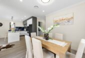 10-year Master Build Warranty, 4 beds house, 2 master suites 2 kitchens, The front master suite features its own entrance , 12 Bannockburn Road, Papakura, Auckland