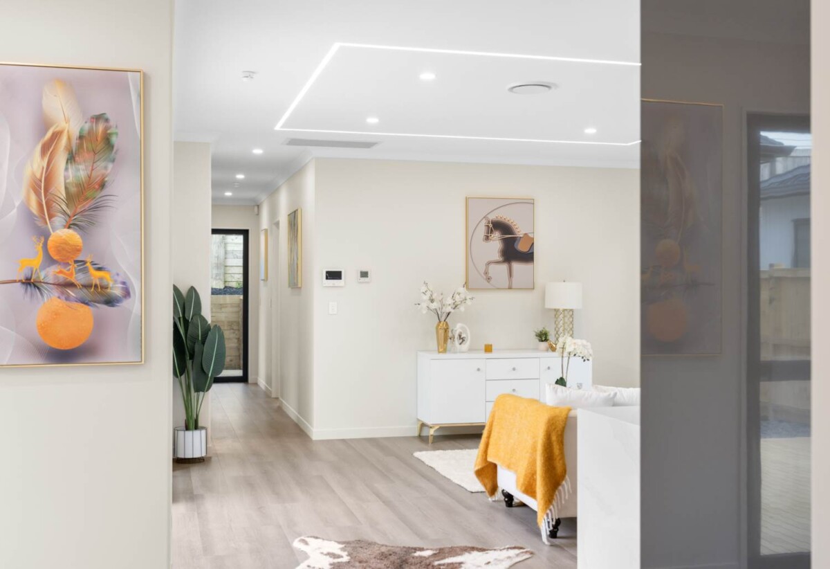 10-year Master Build Warranty, 4 beds house, 2 master suites 2 kitchens, The front master suite features its own entrance , 12 Bannockburn Road, Papakura, Auckland