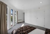 2 beds 1 bath apartment with garage, close to supermarkets, the post office, train station, 4/77 St George Street, Papatoetoe, Auckland