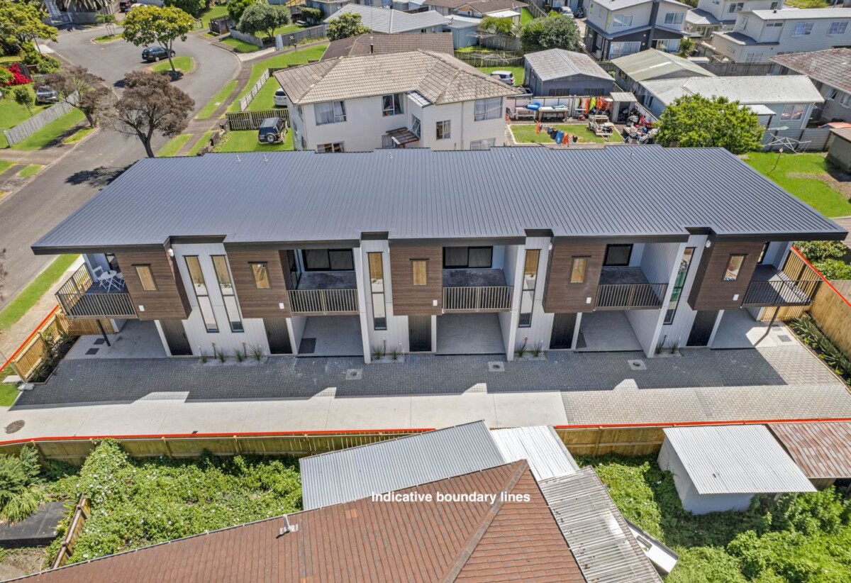 5 Terraced Homes; Inviting offers in $600,000’s range, brandnew freehold 3 beds 2 baths home, wrapped-in carport with internal access, 11 Funnell Place, Manurewa, Auckland