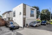 5 Beds Home with Loft & Double Garage, minutes to Southgate Shopping Centre, 13 Phar Lap Crescent, Takanini, Auckland