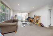 5 Beds Home with Loft & Double Garage, minutes to Southgate Shopping Centre, 13 Phar Lap Crescent, Takanini, Auckland