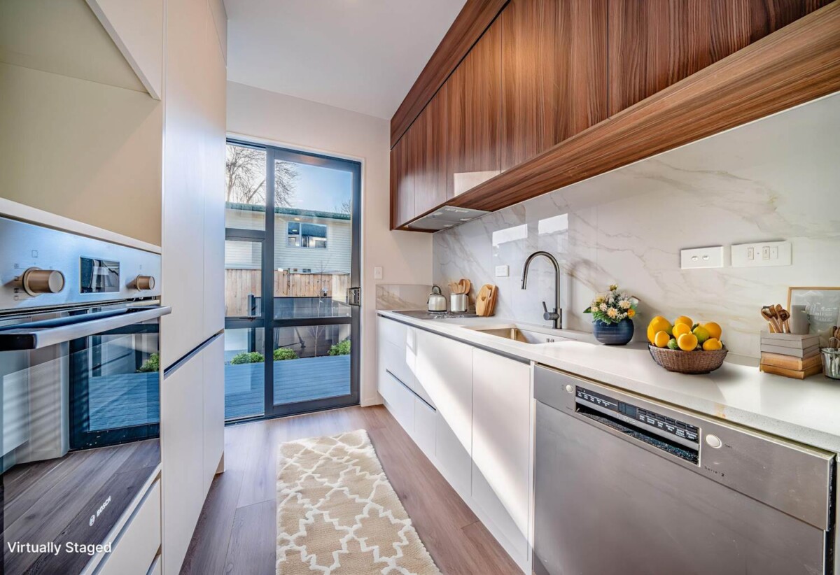 Move-in ready, brandnew 3 beds 2 bath 1 car park home, 0.7 km to Elm Park School, 1.3 km to Pakuranga College, 1.6 km to Farm Cove Intermediate, 15/85 Cascades Road, Pakuranga Heights, Auckland