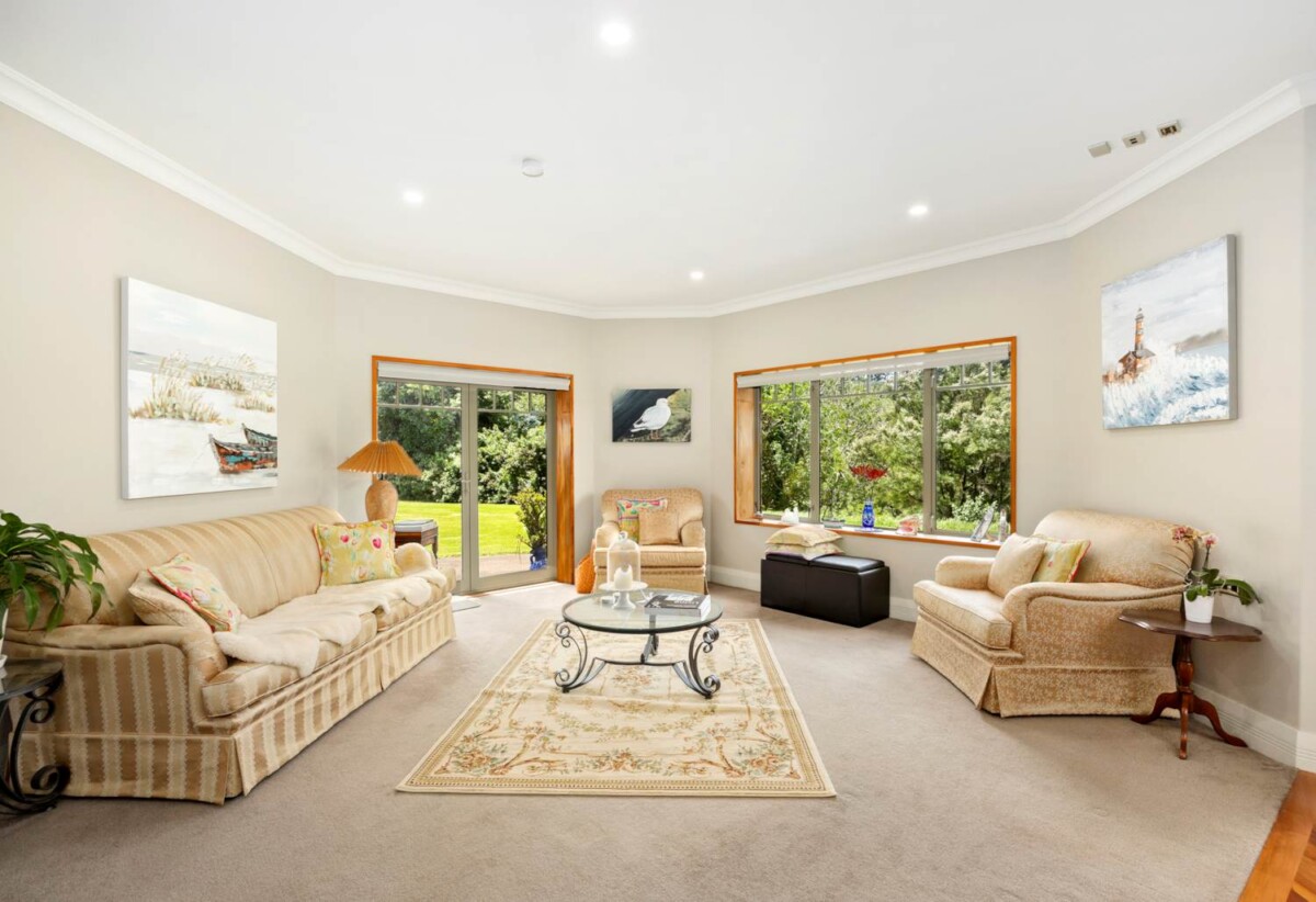 Luxury 6 beds lifestyle house on 2.4568ha land, Just a short distance from the Wainui Golf Club, 251 Whitehills Road, Waitoki, Wainui, Auckland