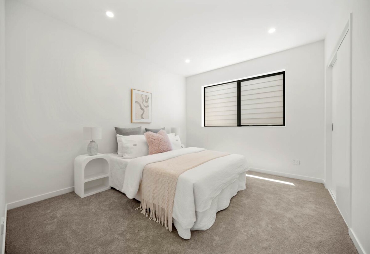 189m2 brandnew standalone 4 beds house with garage on 168m2 section, walks to Long Bay Village, school, beach, 8 Tikati Rise, Long Bay, Auckland