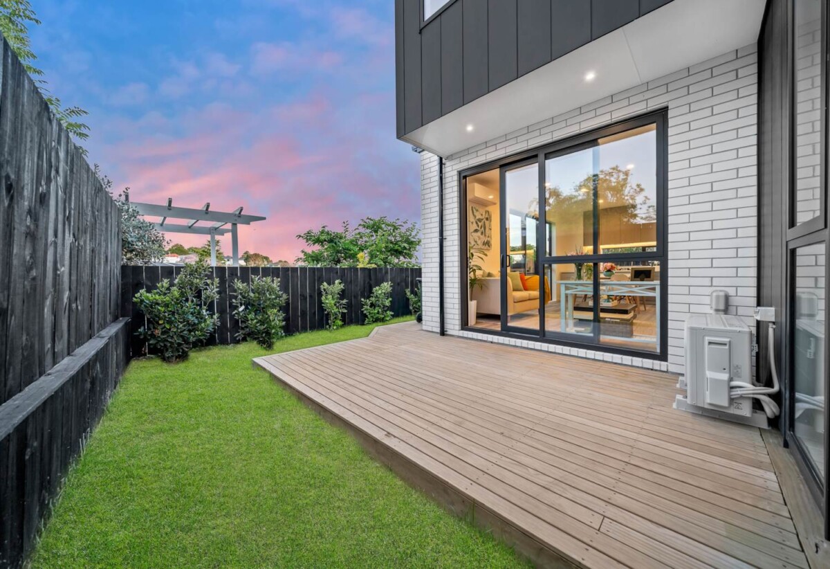 Affordable brandnew 4 beds home, walks to schools, 24D Finnerty Avenue, Howick, Auckland