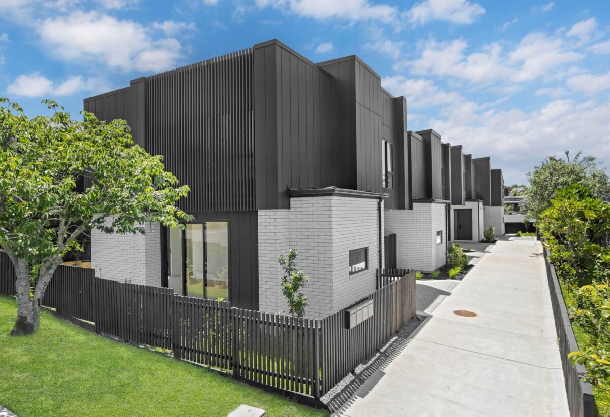 Affordable brandnew standalone 4 beds home, walks to schools, 24B Finnerty Avenue, Howick, Auckland