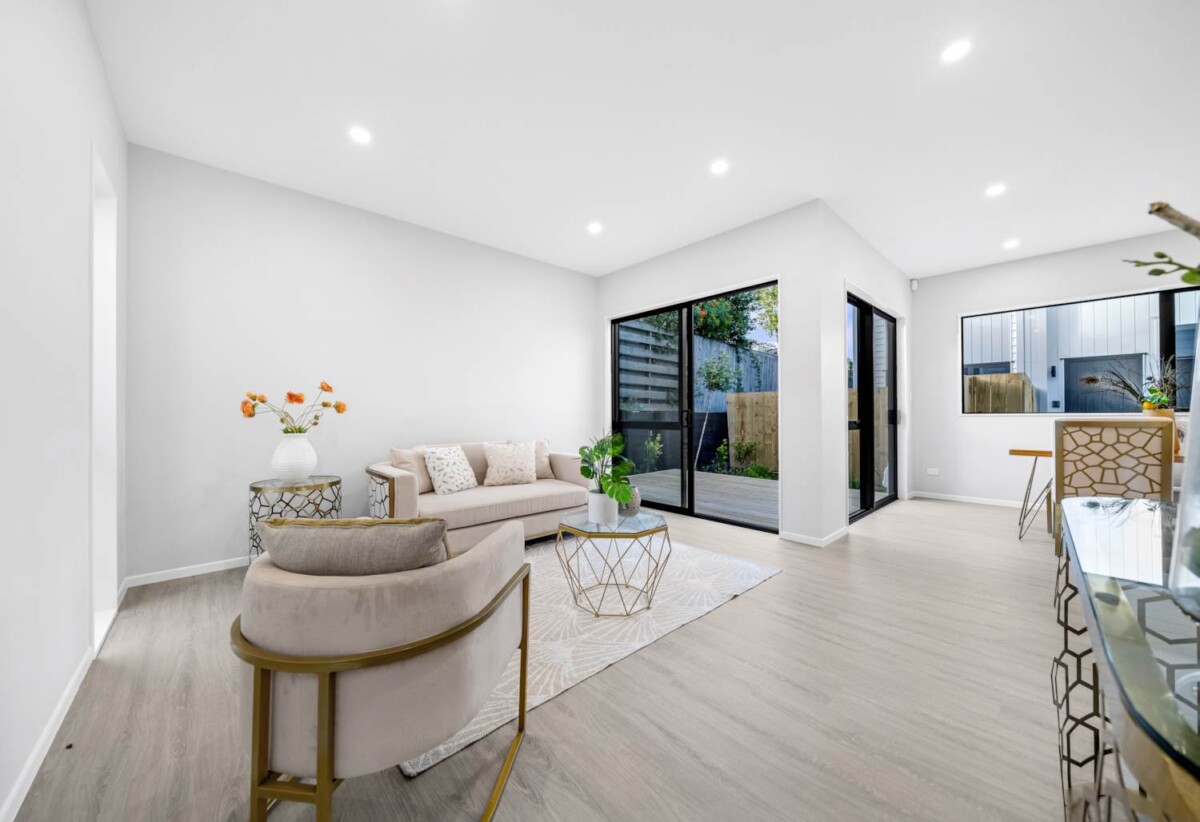 Botany Downs School and Sancta Maria College zone, brandnew standalone 4 beds home, minutes to shopping centres, schools, 17 Quibray Place, Botany Downs, Auckland