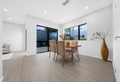 Botany Downs School and Sancta Maria College zone, brandnew standalone 4 beds home, minutes to shopping centres, schools, 19 Quibray Place, Botany Downs, Auckland