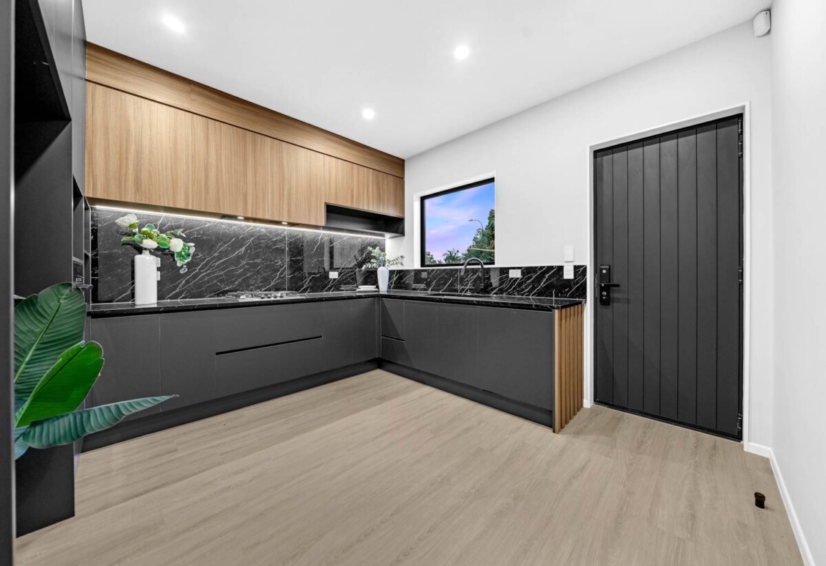 Botany Downs School and Sancta Maria College zone, brandnew standalone 4 beds home, minutes to shopping centres, schools, 19 Quibray Place, Botany Downs, Auckland