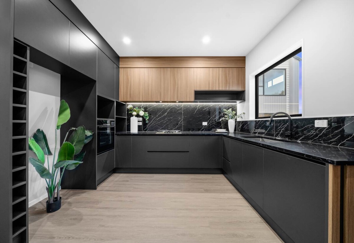 Botany Downs School and Sancta Maria College zone, brandnew standalone 4 beds home, minutes to shopping centres, schools, 19 Quibray Place, Botany Downs, Auckland
