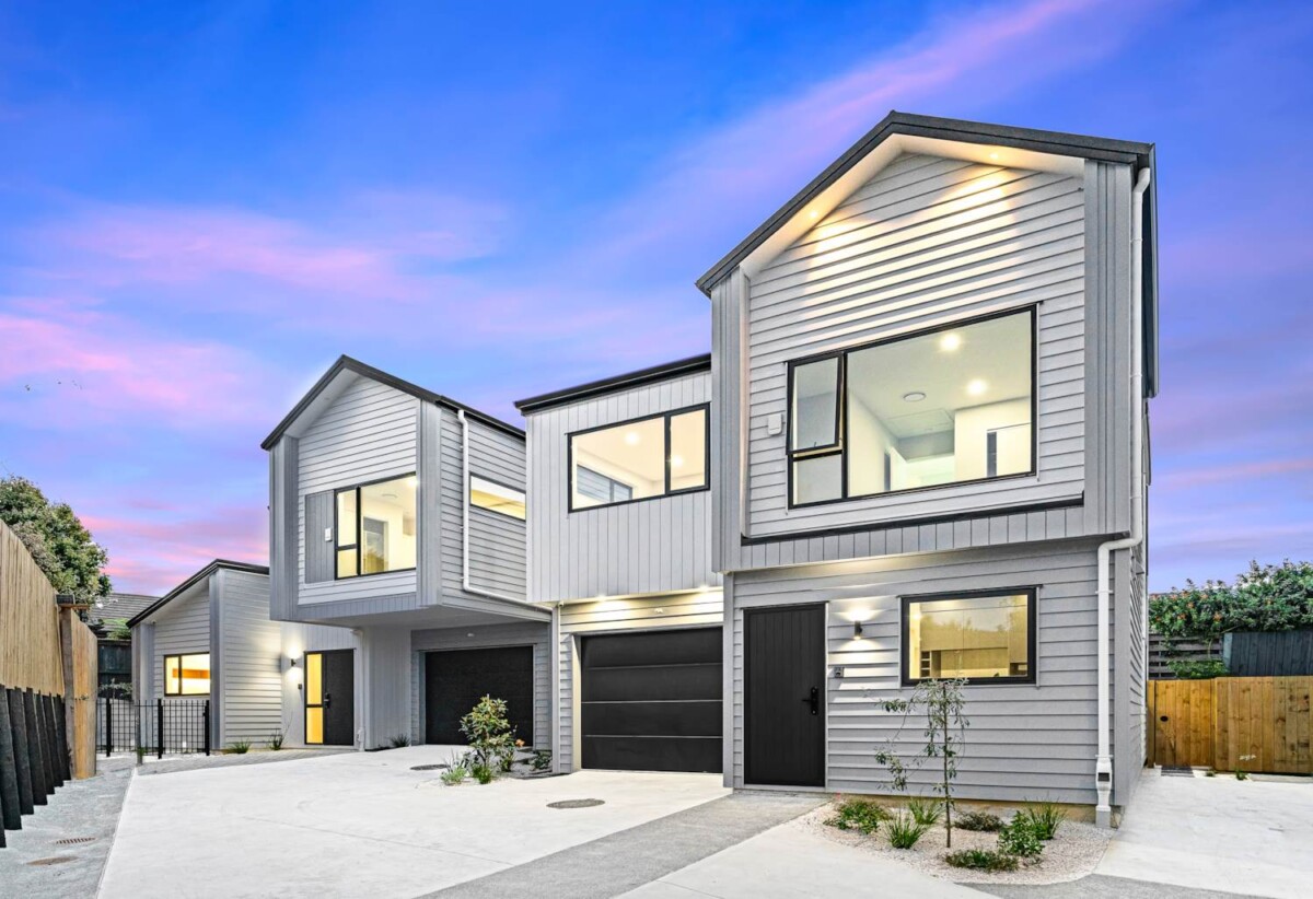 Botany Downs School and Sancta Maria College zone, brandnew standalone 4 beds home, minutes to shopping centres, schools, 19 Quibray Place, Botany Downs, Auckland