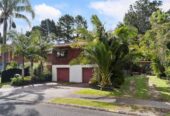 200m² brick 3 beds house on 667m2 section, next to Wattle Downs Golf Course, Currently occupied by long-term tenants, 17 Pinehurst Place, Wattle Downs, Auckland