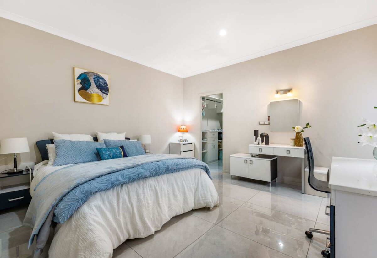 462m2 luxury 6 beds house on 885m² section, with 2 beds granny, close to schools, shopping centres, 46 Coachman Drive, Flat Bush, Auckland