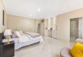 462m2 luxury 6 beds house on 885m² section, with 2 beds granny, close to schools, shopping centres, 46 Coachman Drive, Flat Bush, Auckland